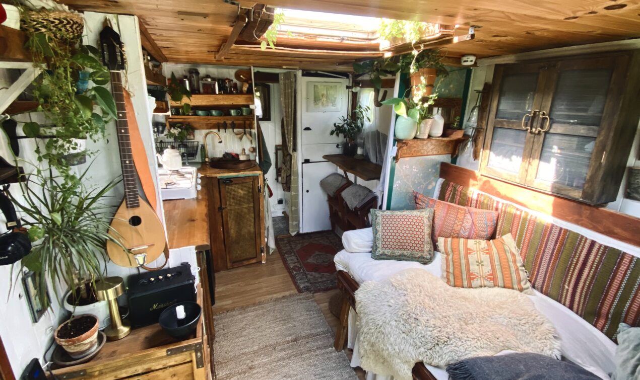 home on wheels, tiny house, rving,off grid,motorhome travel,home on wheels, off-grid