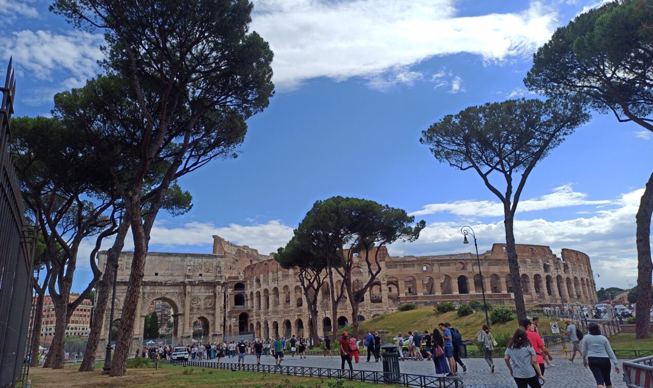 Sofija: The Marketer Who Explores the World Alone - Colosseo Rome Italy